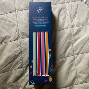 Chic and Tonic Silicone Straws